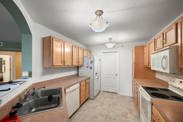 $244,900 | 301 Riverscape Court, Lawrenceburg, IN 47025