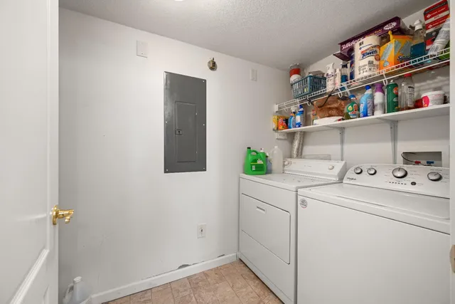 $244,900 | 301 Riverscape Court, Lawrenceburg, IN 47025