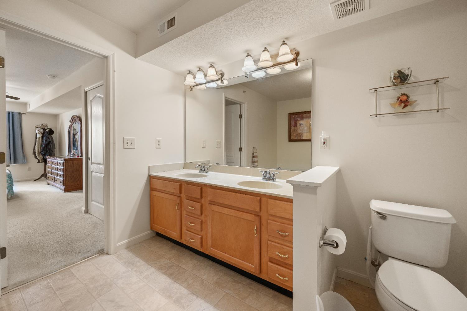 301 Riverscape Court Lawrenceburg, IN 47025 - Photo 26 of 33