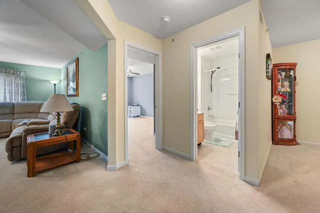 $244,900 | 301 Riverscape Court, Lawrenceburg, IN 47025