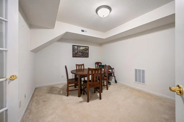$219,900 | 301 Riverscape Court, Lawrenceburg, IN 47025