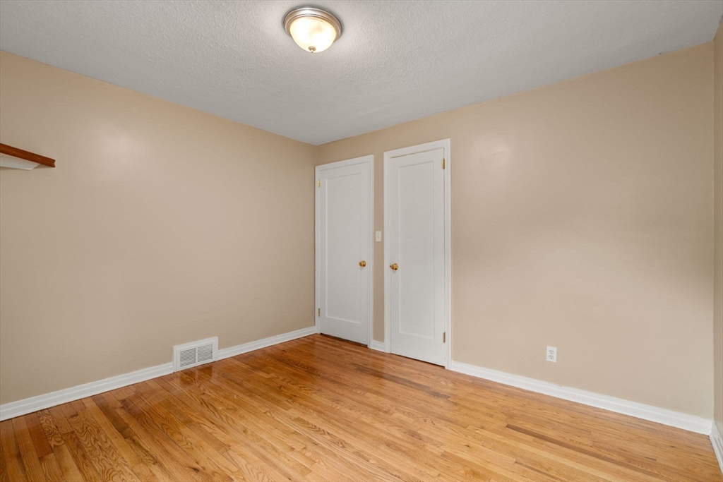 65 Burnside Terrace Springfield, MA 01118 - Photo 18 of 40 Gallery Image 18