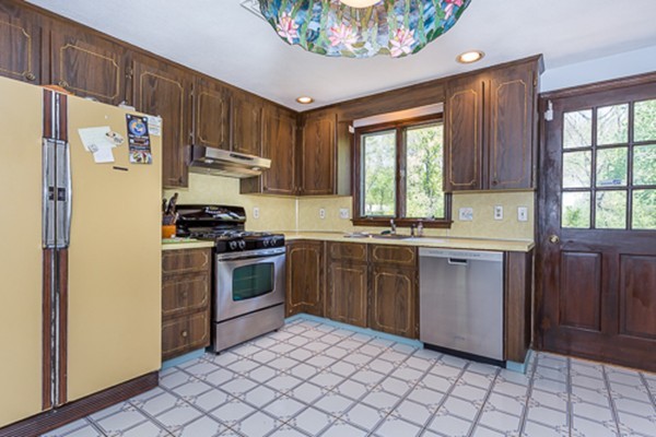 47 Cedarcrest Road Canton, MA 02021 - Photo 7 of 23 Gallery Image 7