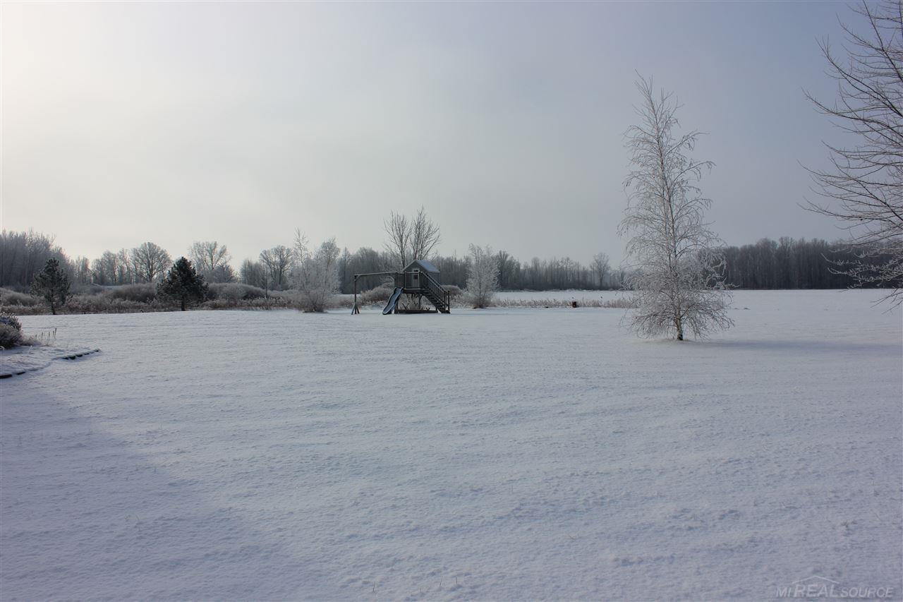 3492 Galbraith Line Road Yale, MI 48097 - Photo 22 of 22 31338433-21.JPG