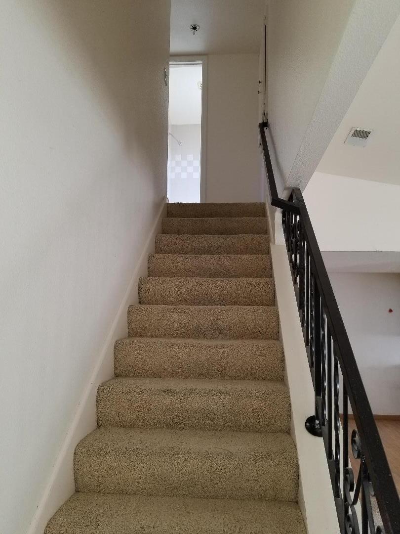 569 Powell Street Salinas, CA 93907 - Photo 10 of 14 a view of entryway
