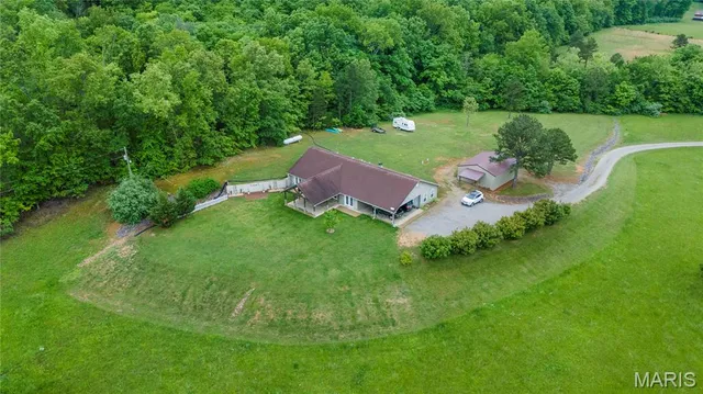$489,999 | 86 Private Road, Piedmont, MO 63957