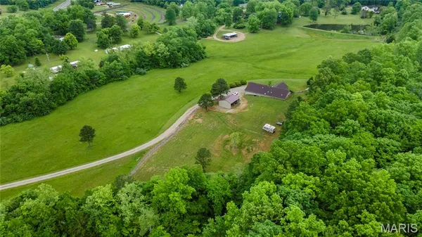 $489,999 | 86 Private Road, Piedmont, MO 63957