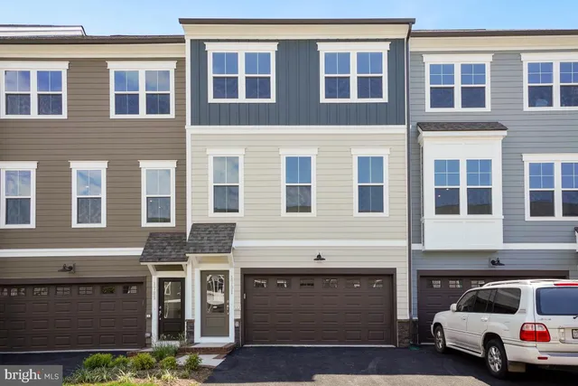 $3,400 | 1791 Cherry Birch Street, Dumfries, VA 22026