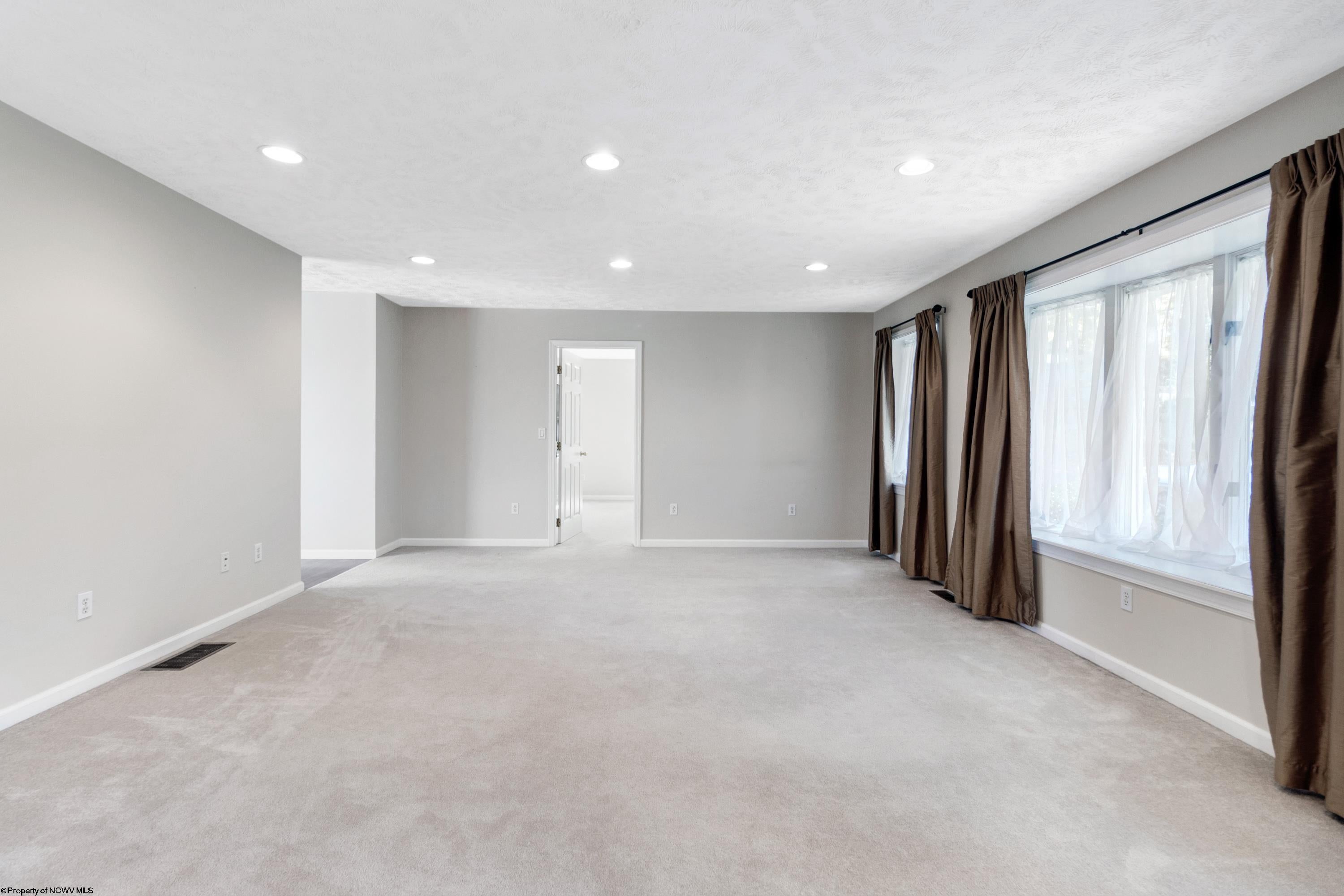 746 Canyon Road Morgantown, WV 26508 - Photo 4 of 42 Gallery Image 4