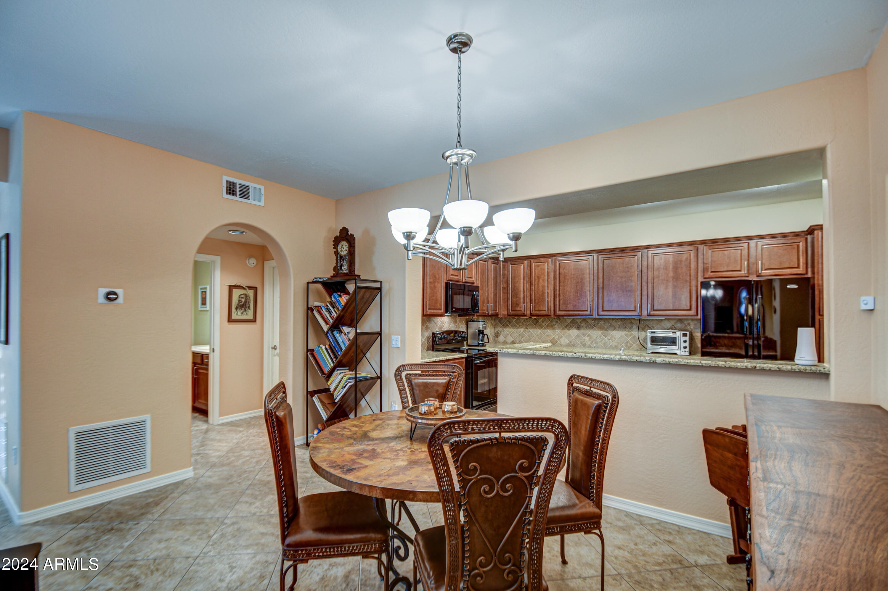 3935 East Rough Rider Road, Unit 1120 Phoenix, AZ 85050 - Photo 6 of 40 Dining Area 6