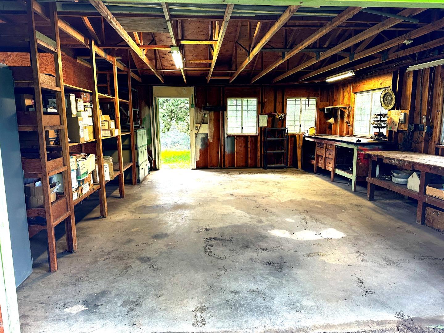 41 Desmond Road Salinas, CA 93907 - Photo 6 of 28 Gallery Image 6