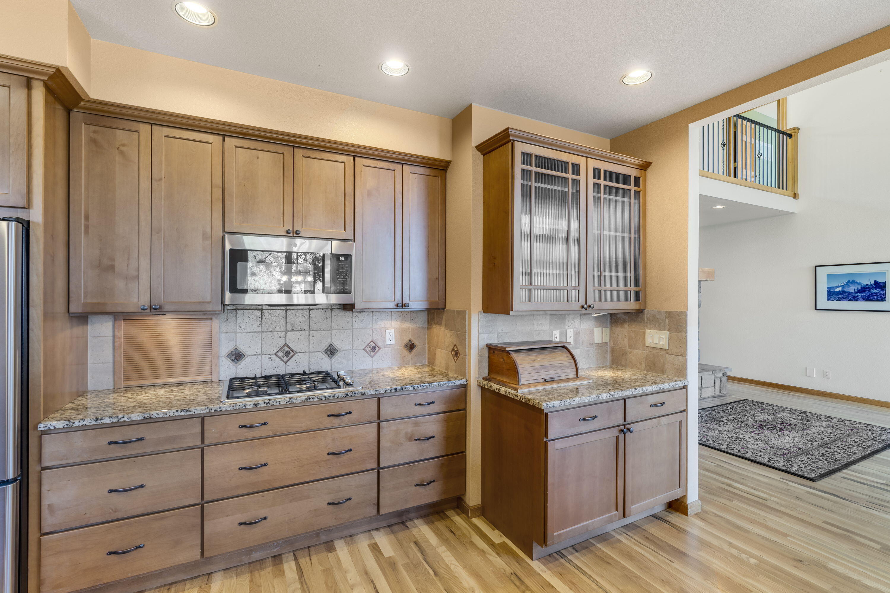 3645 Northwest Falcon Ridge Bend, OR 97703 - Photo 13 of 49 12