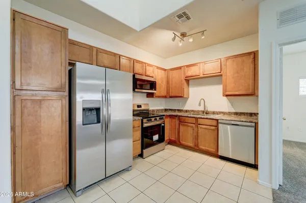 $2,075 | 15635 North 29th Street, Phoenix, AZ 85032