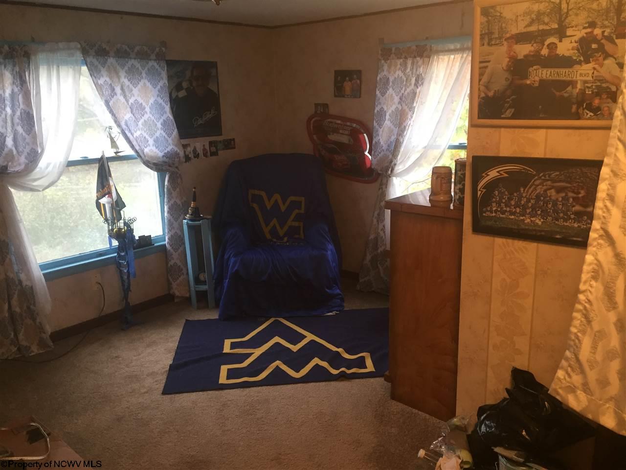 4112 Grafton Road Morgantown, WV 26508 - Photo 5 of 10 Gallery Image 5