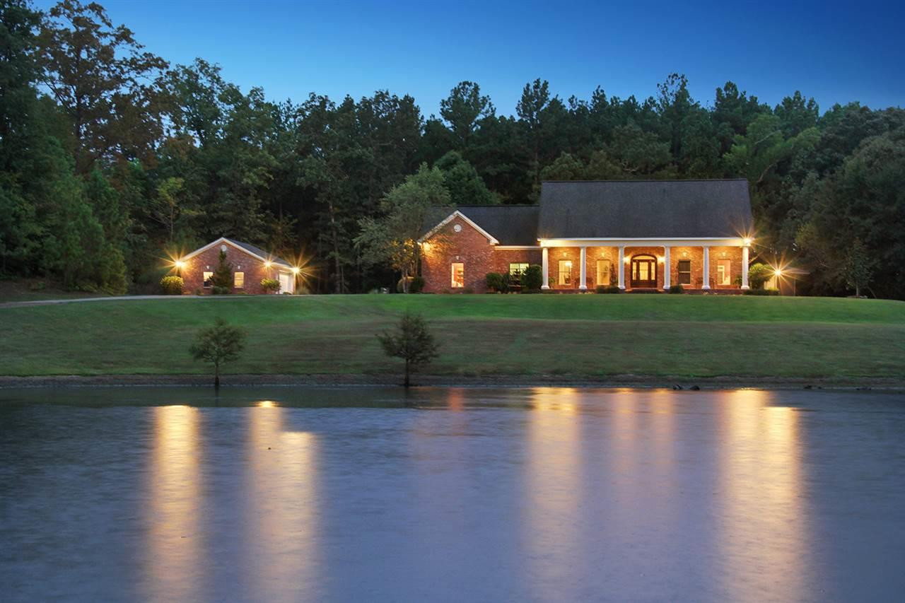 174 Hidden Lk Road Richland, MS 39218 - Photo 1 of 34 Photo 1