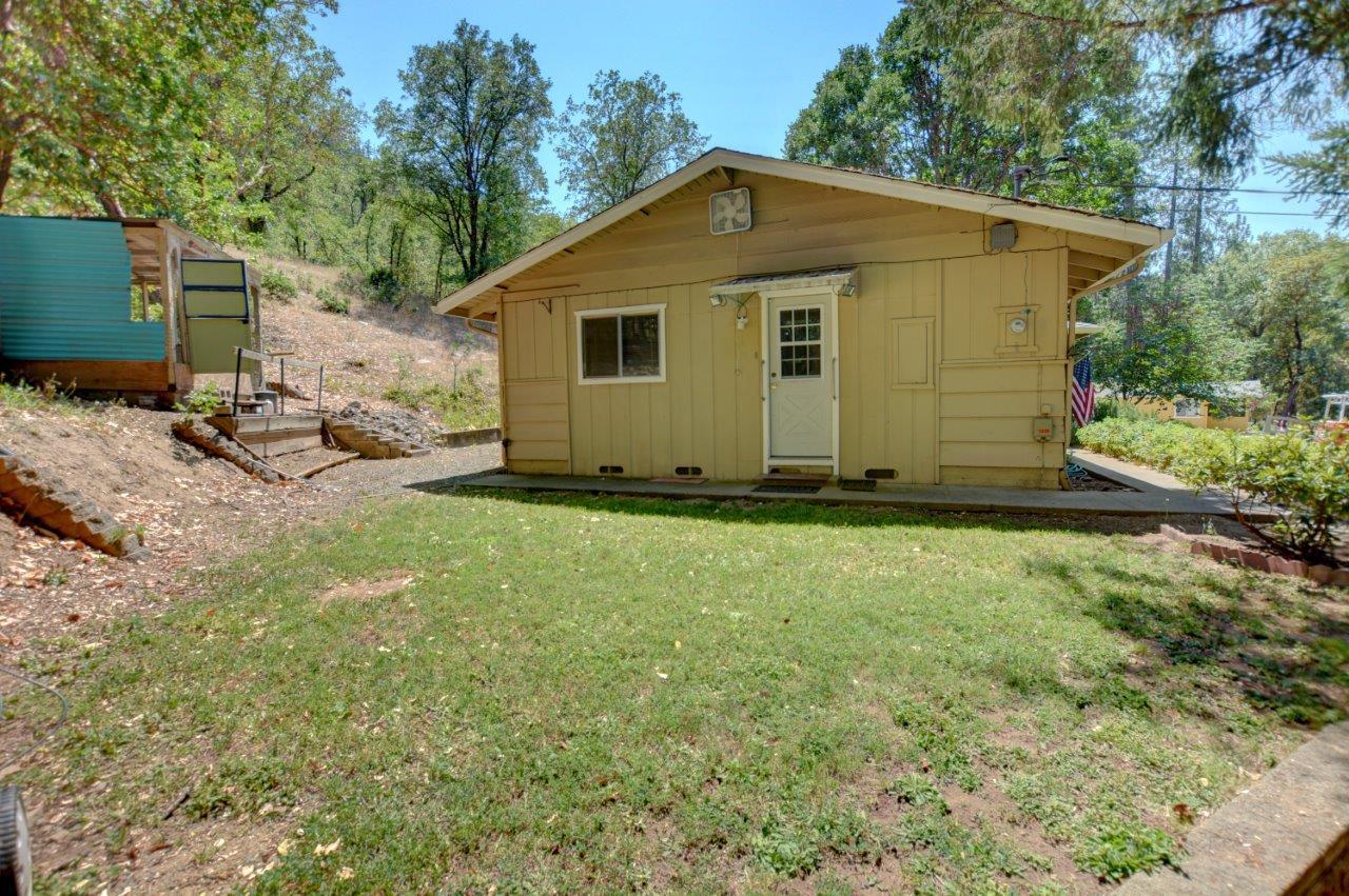 1320 Wards Creek Road Rogue River, OR 97537 - Photo 27 of 35 27