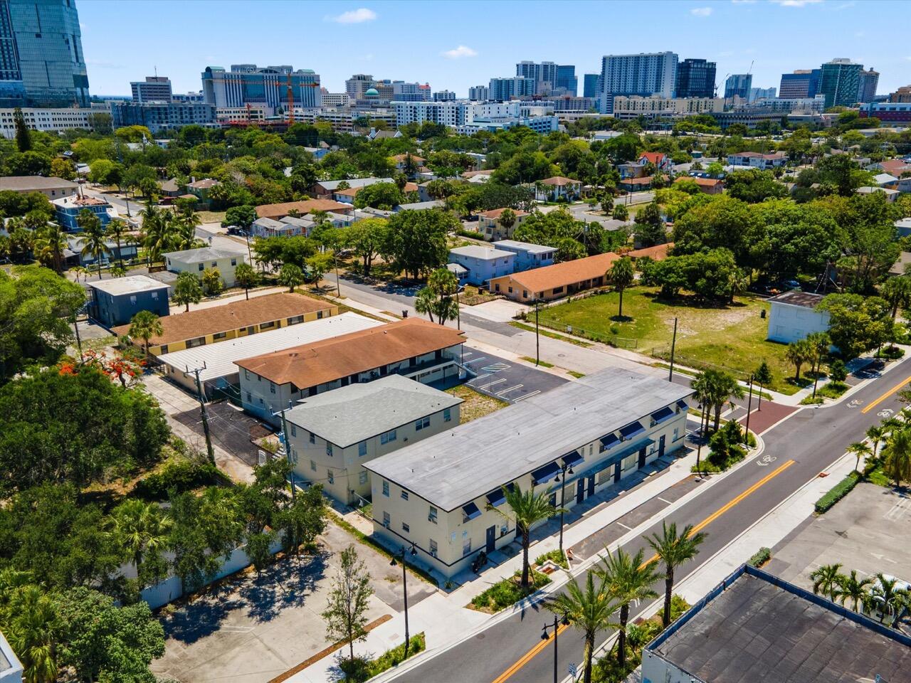 919 6th Street, Unit 15 West Palm Beach, FL 33401 - Photo 11 of 35 an aerial view of a city