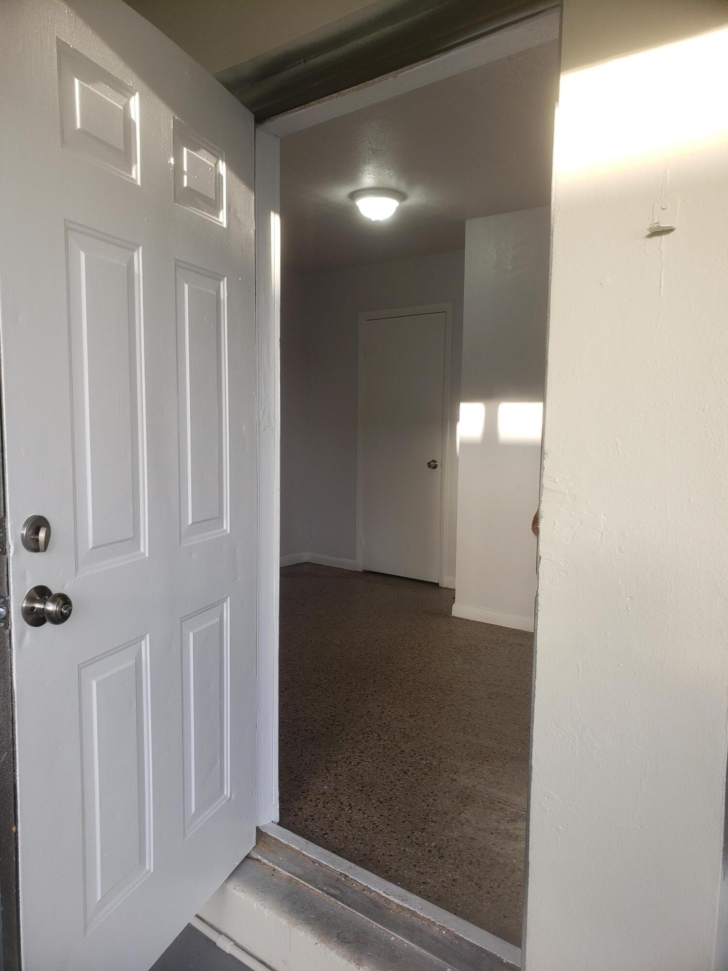 919 6th Street, Unit 15 West Palm Beach, FL 33401 - Photo 20 of 35