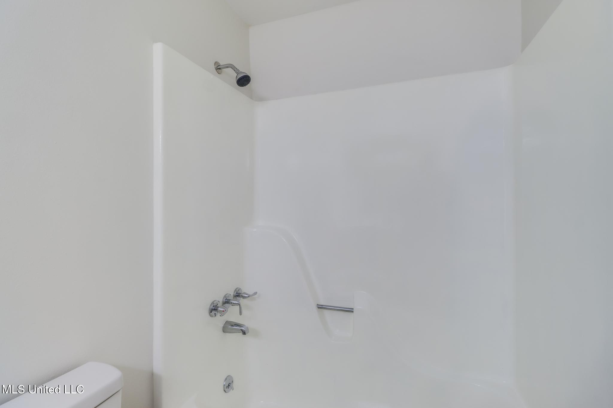 2550 Davidson Road Ocean Springs, MS 39564 - Photo 13 of 31 IMG_8800