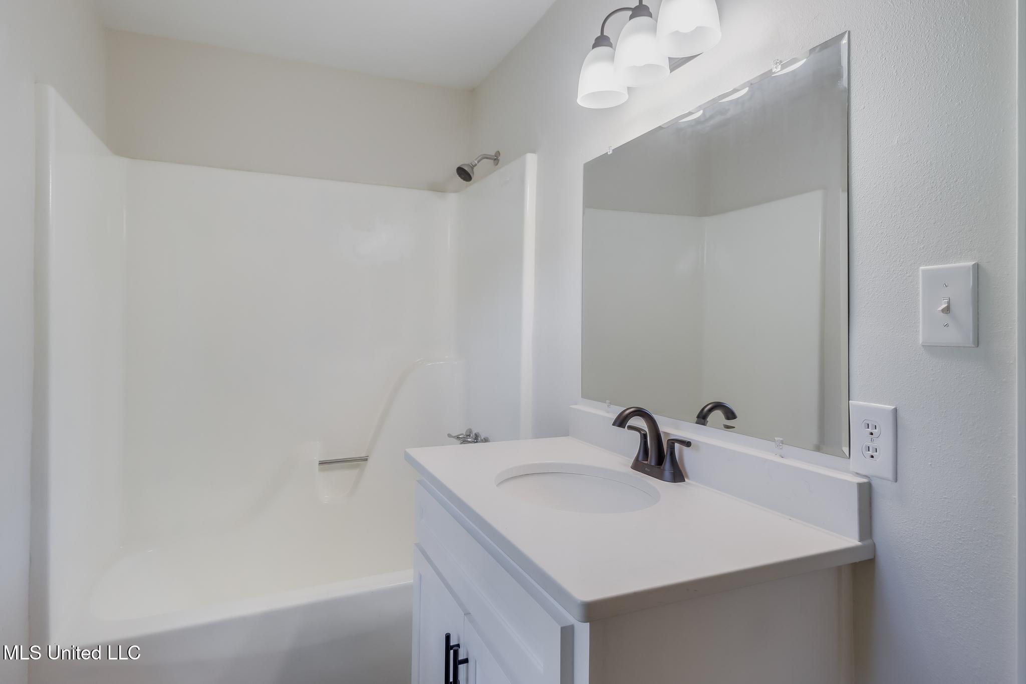 2550 Davidson Road Ocean Springs, MS 39564 - Photo 22 of 31 IMG_8827