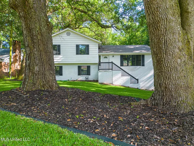 $432,900 | 2550 Davidson Road, Ocean Springs, MS 39564