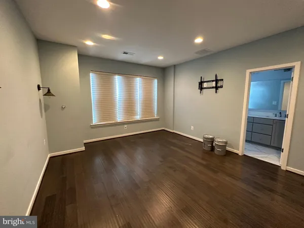 $4,375 | 22983 Worden Terrace, Ashburn, VA 20148