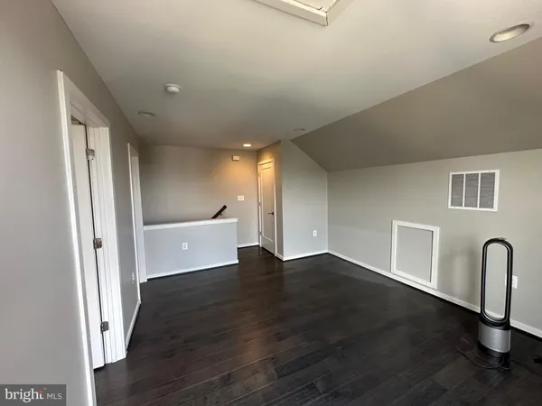 $4,375 | 22983 Worden Terrace, Ashburn, VA 20148