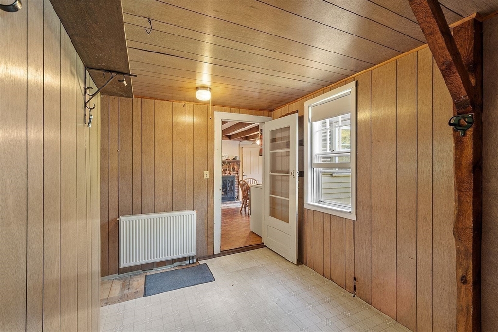31 Pinedale Road Athol, MA 01331 - Photo 20 of 41 a view of entryway