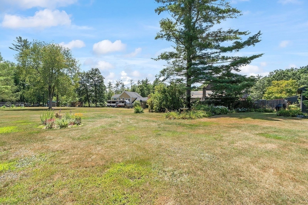31 Pinedale Road Athol, MA 01331 - Photo 32 of 41 a view of a yard