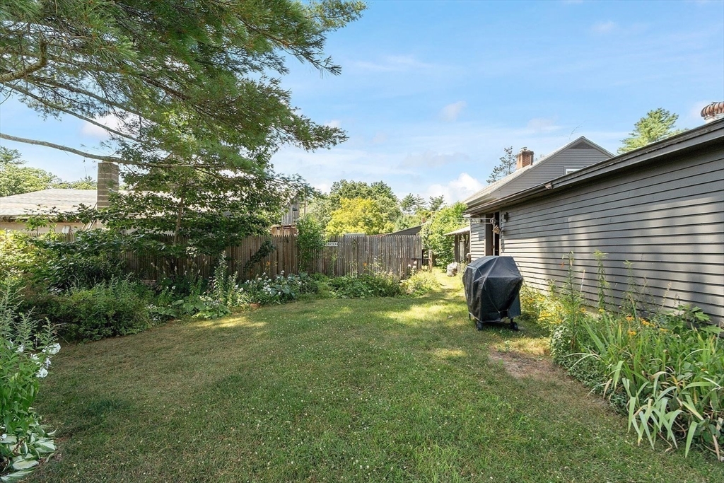 31 Pinedale Road Athol, MA 01331 - Photo 33 of 41 a backyard of a house with lots of green space