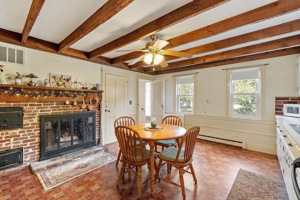 31 Pinedale Road Athol, MA 01331 - Photo 5 of 41 a dining room with furniture and window