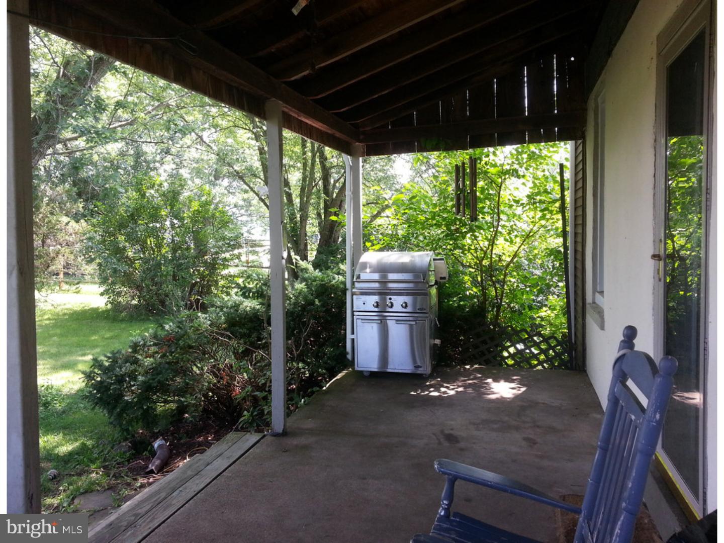 145 Forrest Road Telford, PA 18969 - Photo 2 of 25 Porch