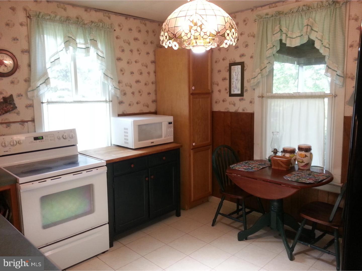 145 Forrest Road Telford, PA 18969 - Photo 12 of 25 Kitchen