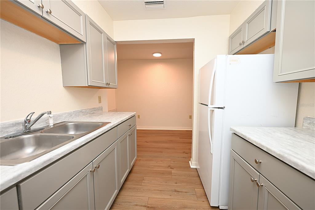 613 Robin Road, Unit 3 Lakeland, FL 33803 - Photo 12 of 19