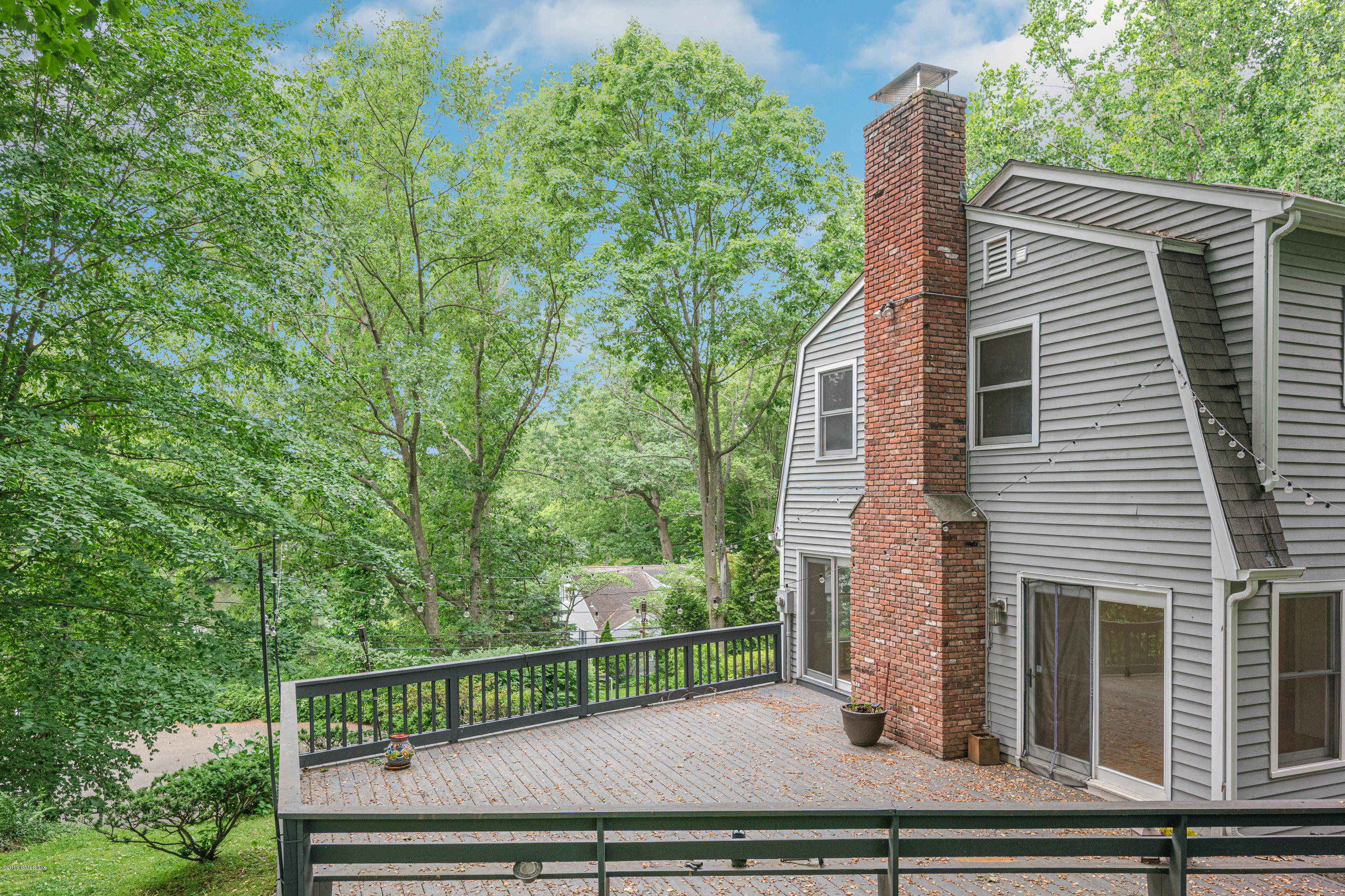 71 Long Meadow Road Riverside, CT 06878 - Photo 5 of 13 5 Deck off Living Room 3573 Edit