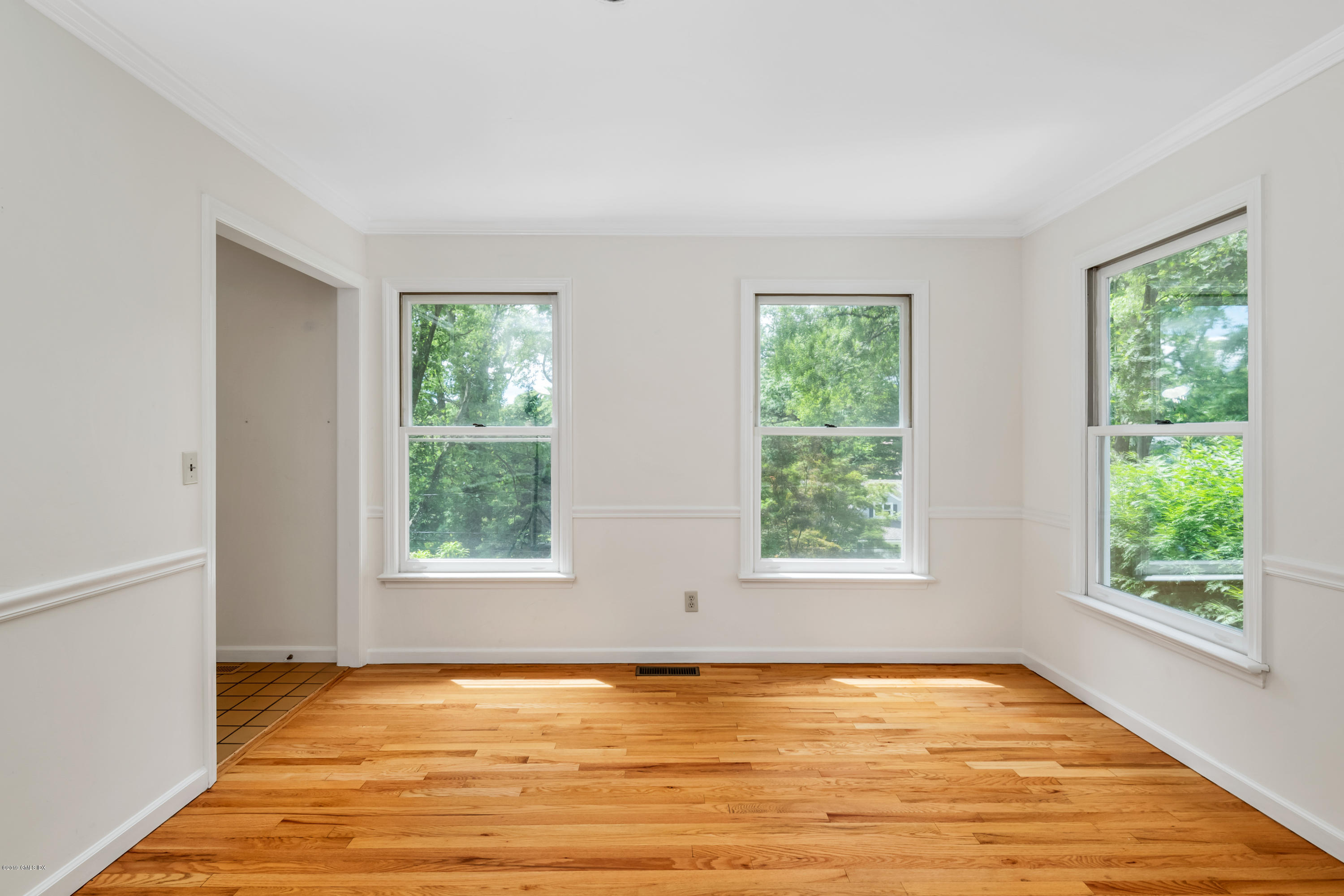 71 Long Meadow Road Riverside, CT 06878 - Photo 7 of 13 Dining Room