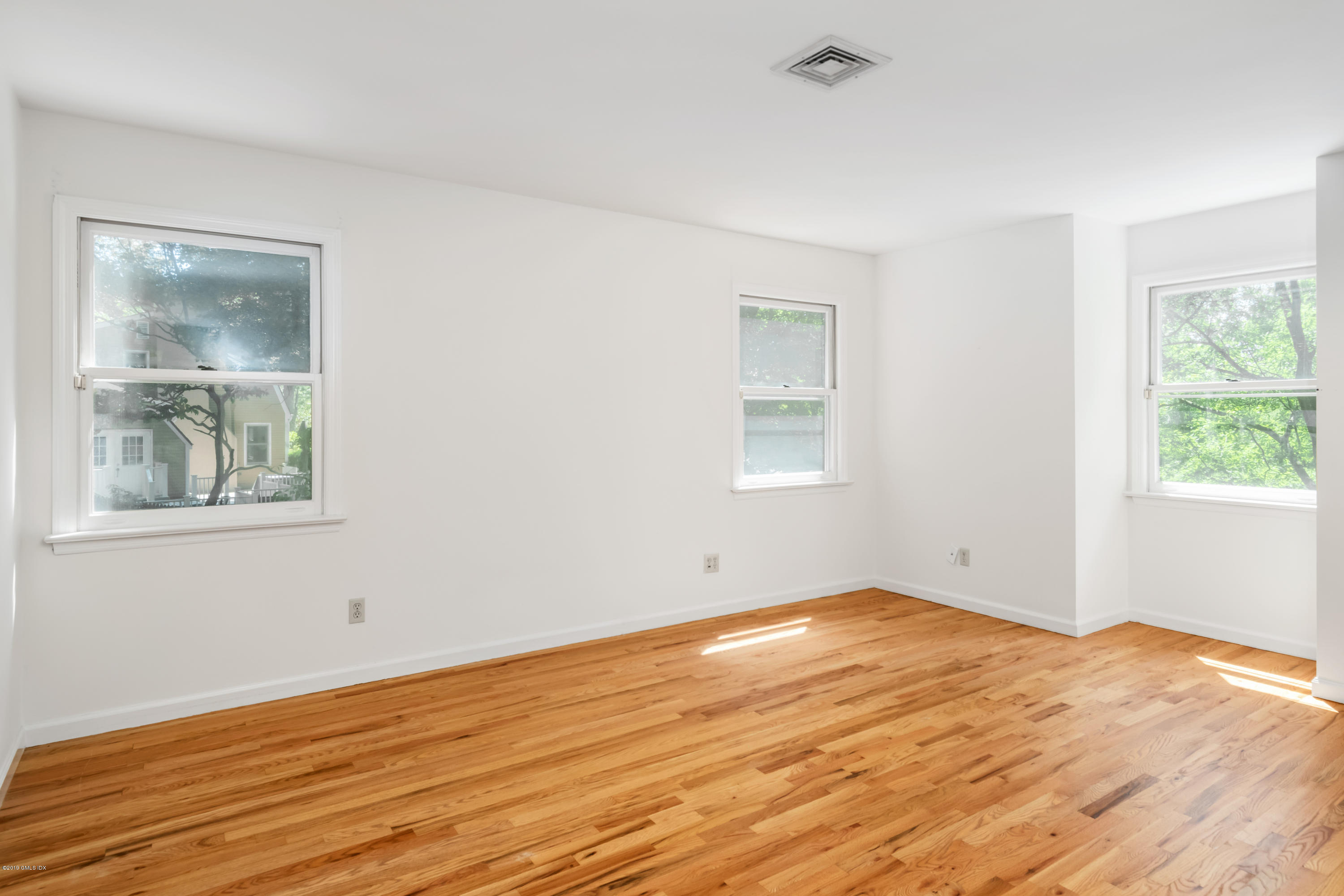 71 Long Meadow Road Riverside, CT 06878 - Photo 9 of 13 Master Bedroom