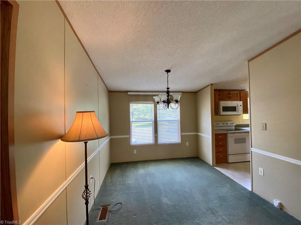 201 Beacon Ridge Road Thomasville, NC 27360 - Photo 11 of 21 Gallery Image 11