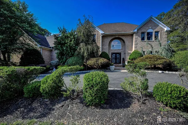 $1,995,000 | 3 Greenwich Court, North Brunswick, NJ 08902