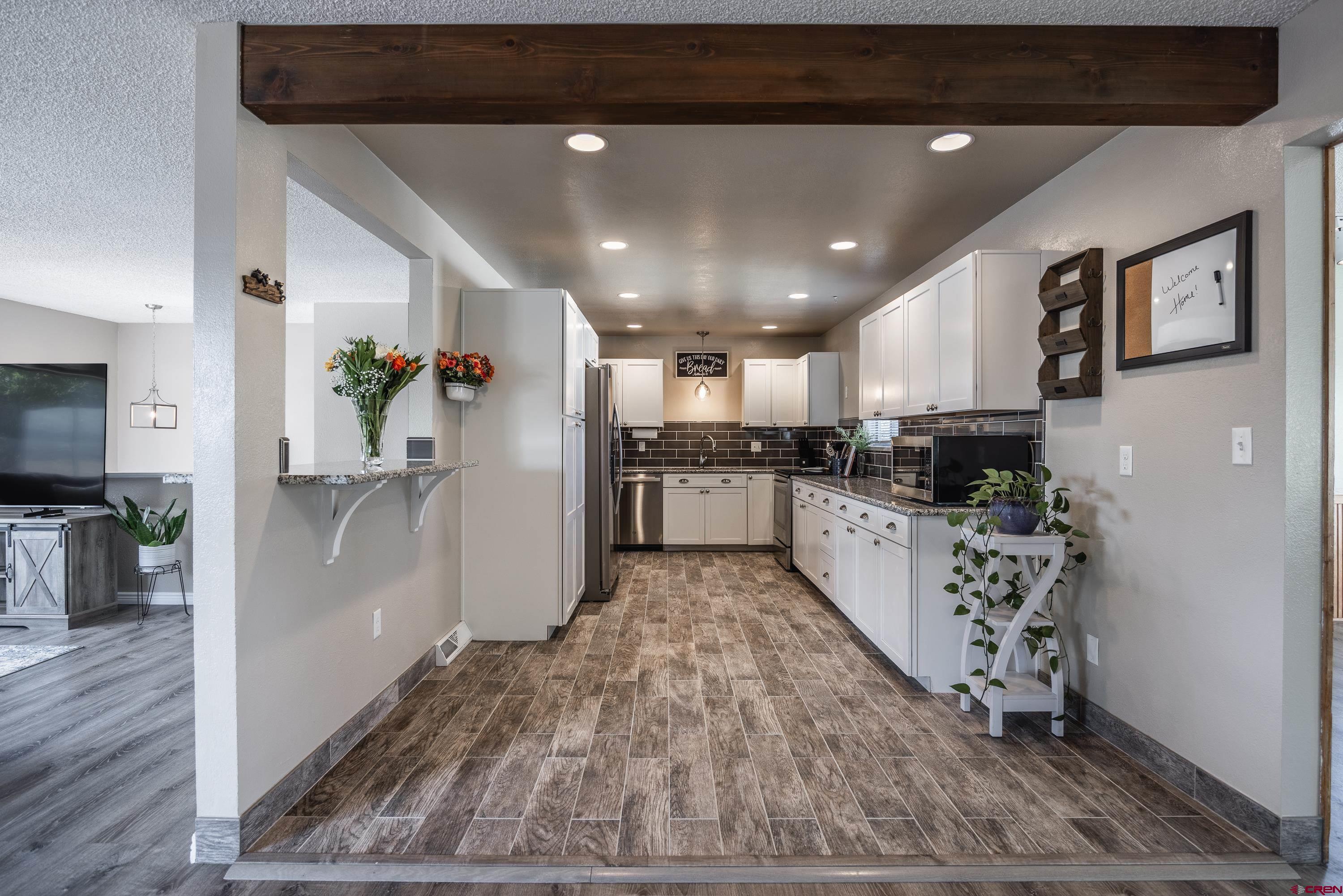1621 Dover Road Montrose, CO 81401 - Photo 6 of 43