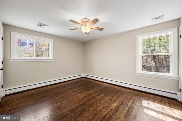 $369,000 | 2299 Springhouse Lane, Aston, PA 19014