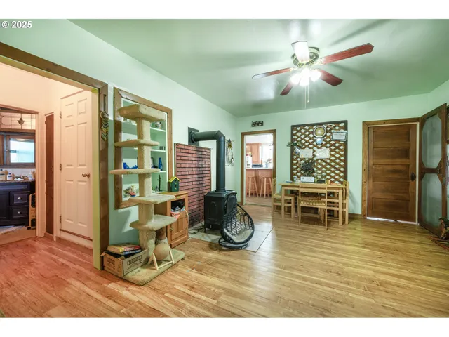 $350,000 | 895 Glory Drive, Eugene, OR 97404