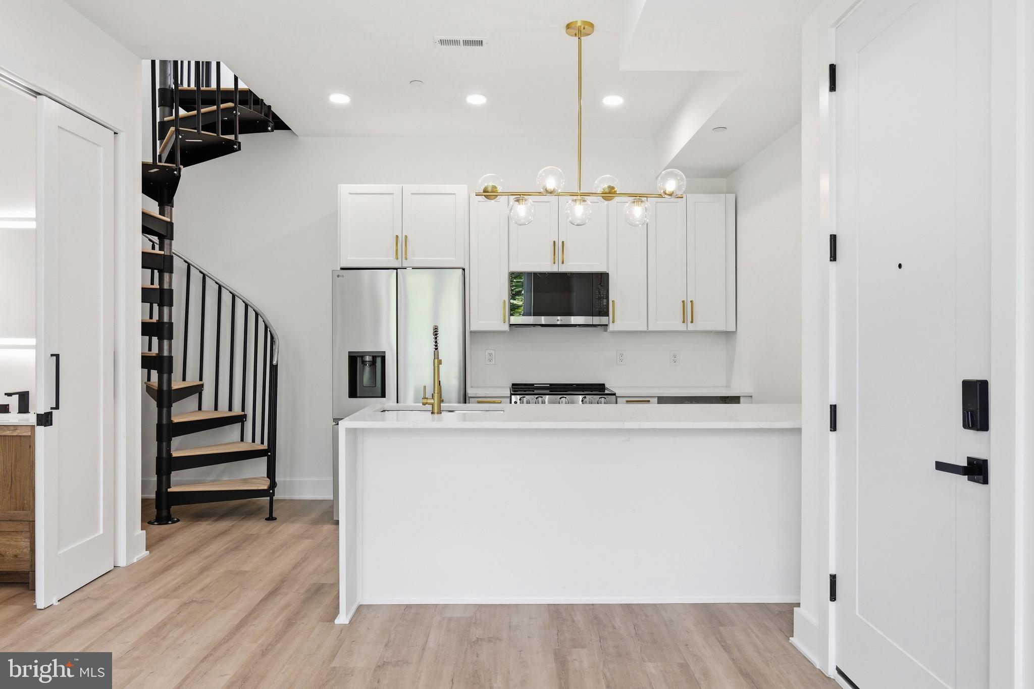2105 M Street Northeast, Unit PH1 Washington, DC 20002 - Photo 15 of 33 Gallery Image 15