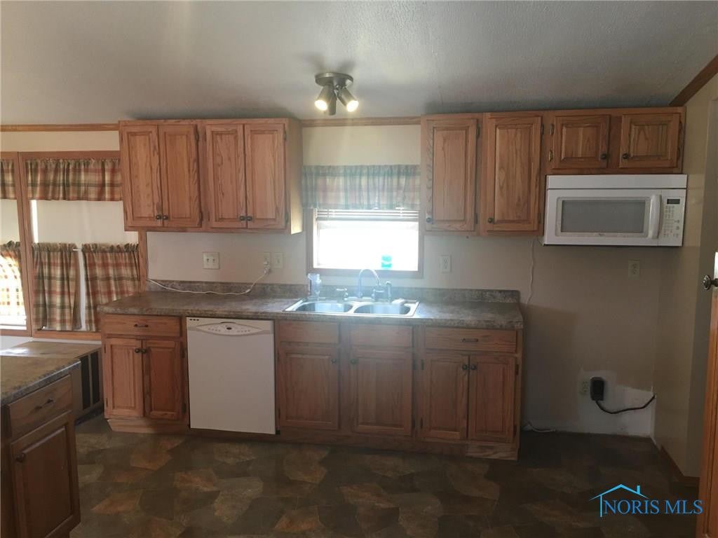 1471 County Road South Edon, OH 43518 - Photo 4 of 13 Gallery Image 4