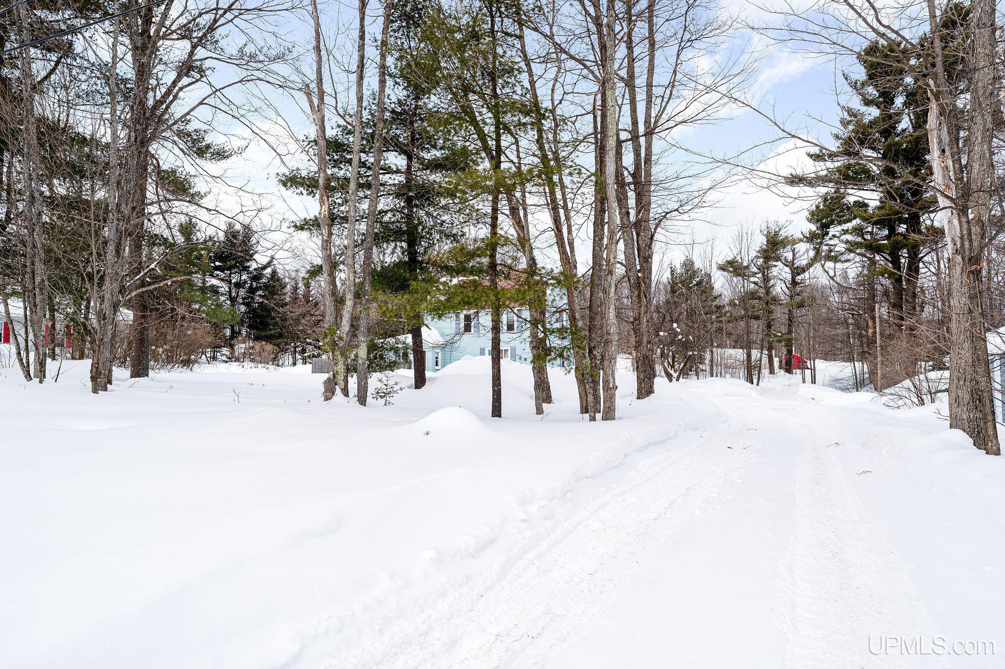 125 Helen Street Ishpeming, MI 49849 - Photo 23 of 30