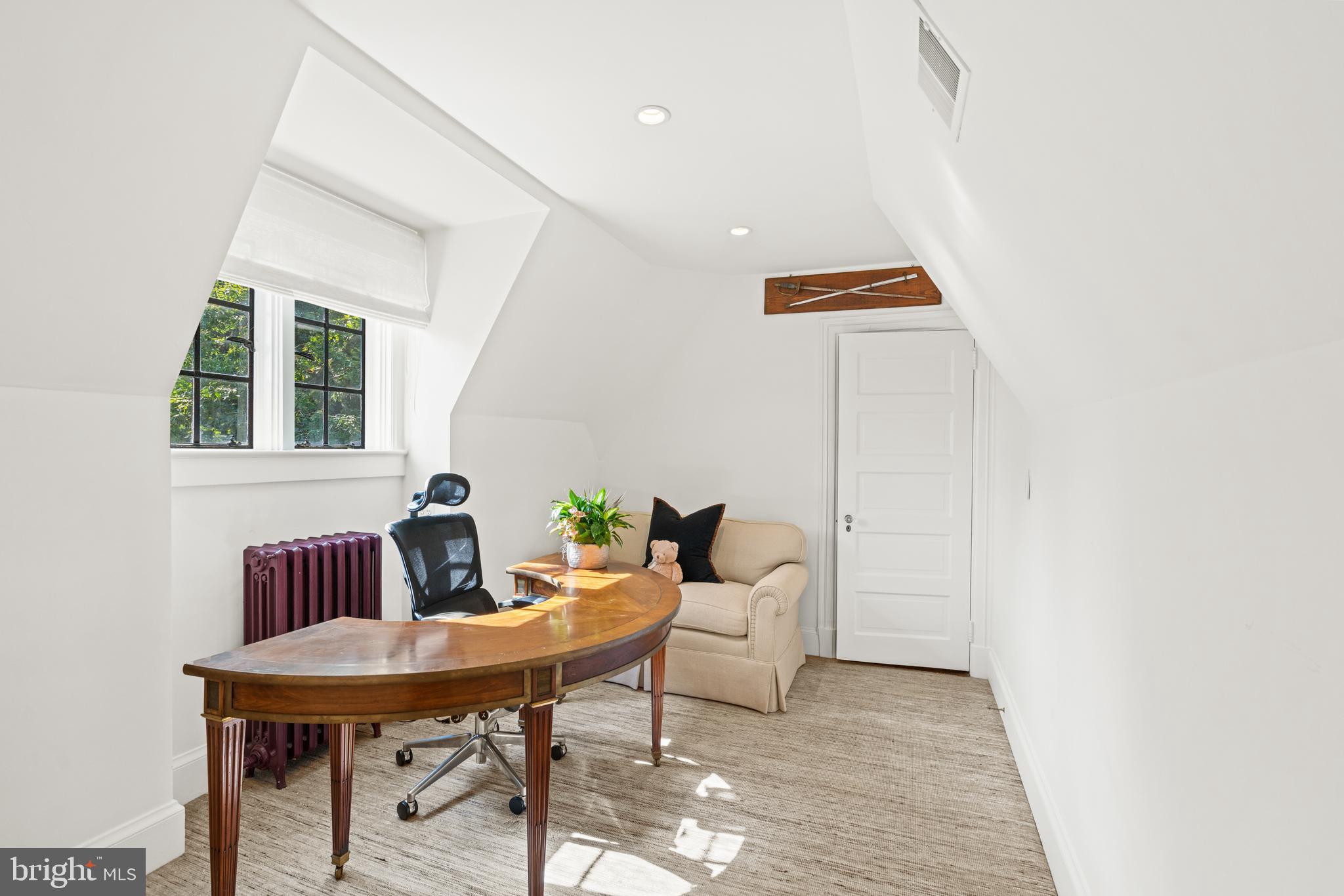 2446 Kalorama Road Northwest Washington, DC 20008 - Photo 27 of 35 Office