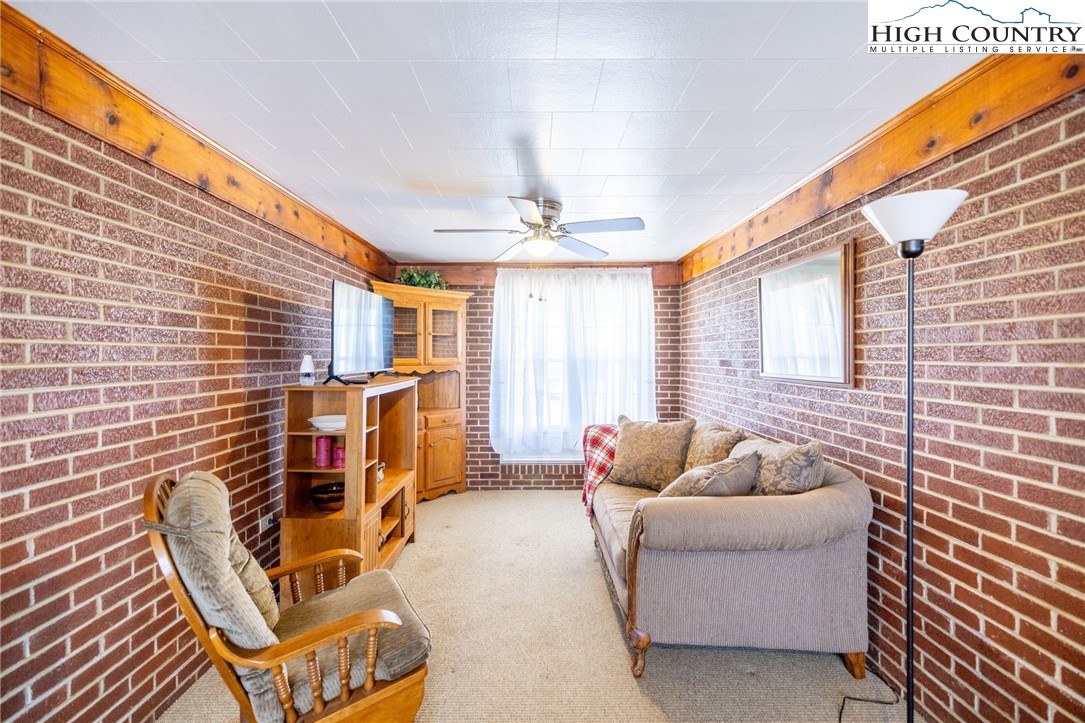 7533 Glade Valley Road Ennice, NC 28623 - Photo 17 of 50 Gallery Image 17