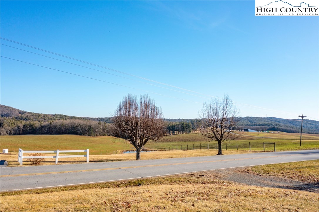 7533 Glade Valley Road Ennice, NC 28623 - Photo 3 of 50 Gallery Image 3