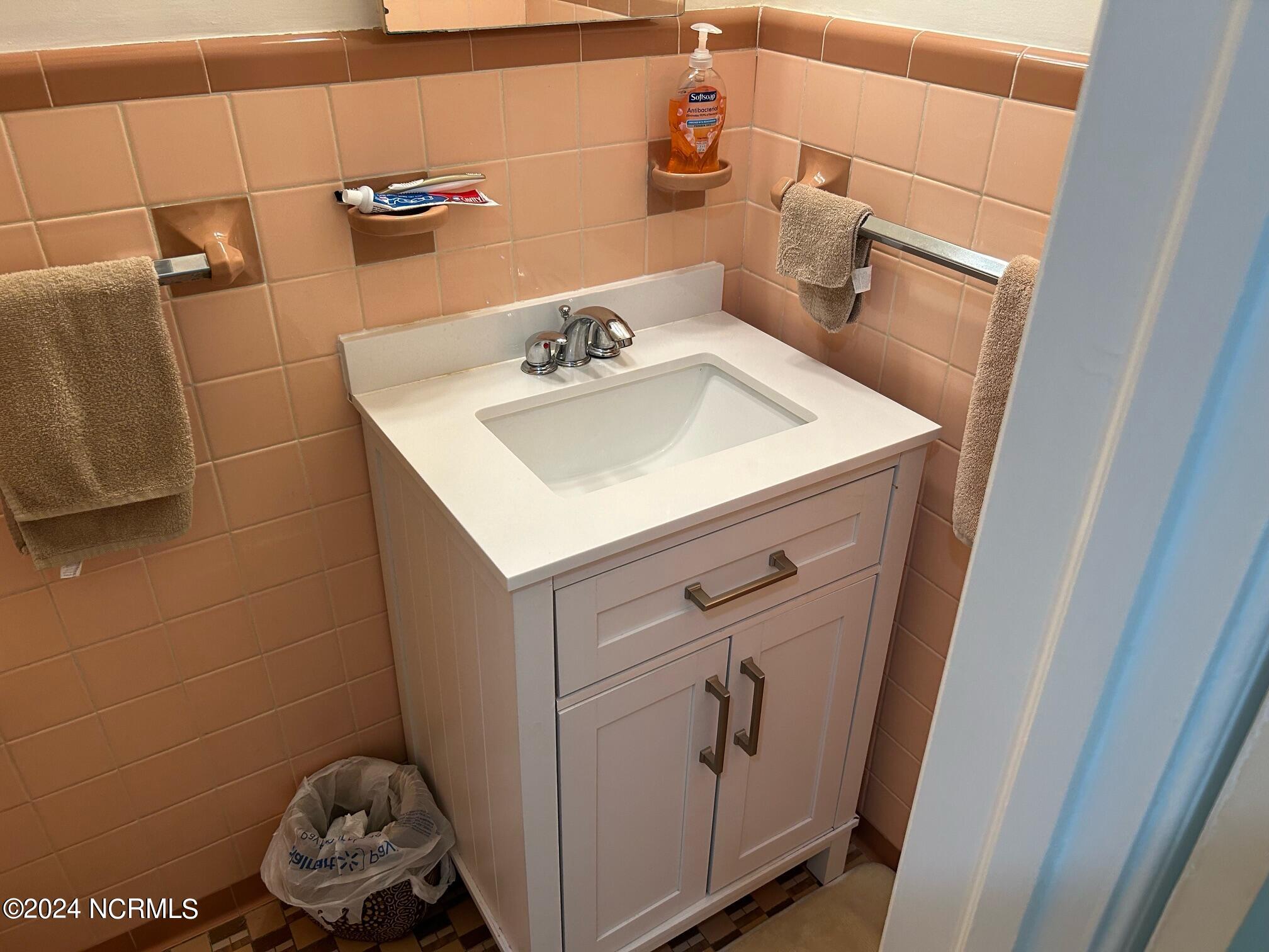 1205 Ruffin Terrace Kinston, NC 28504 - Photo 37 of 45 image35