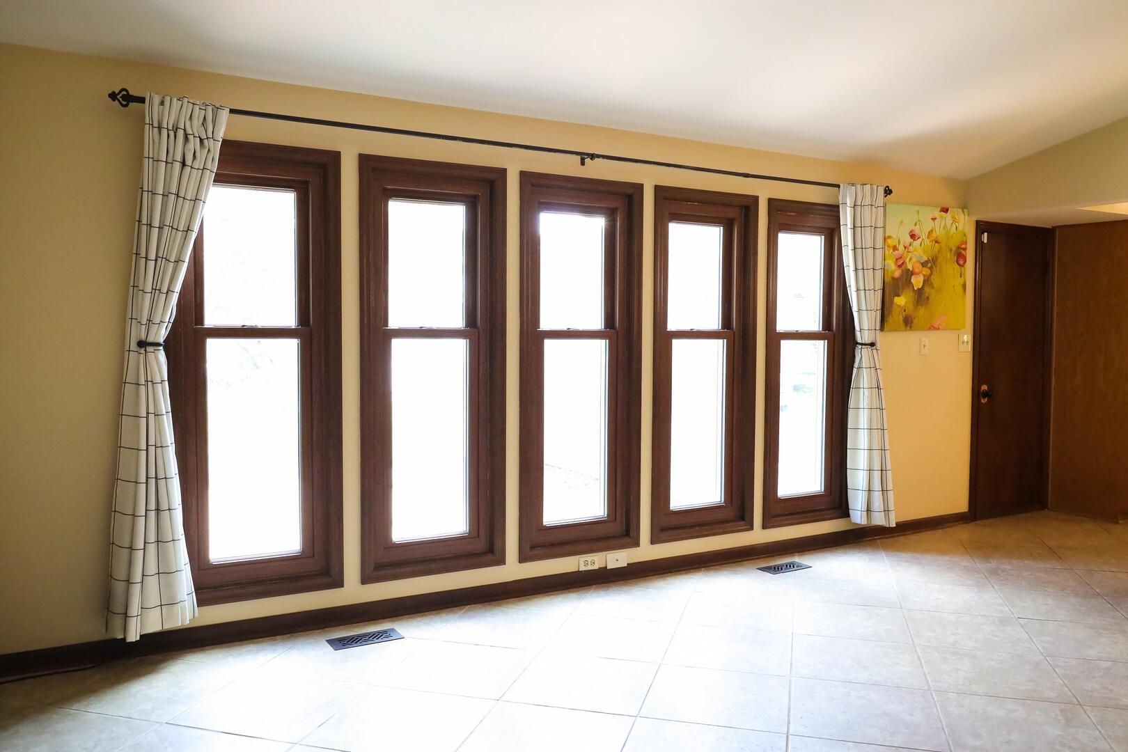 34 North Court Drive Decatur, IL 62526 - Photo 13 of 28